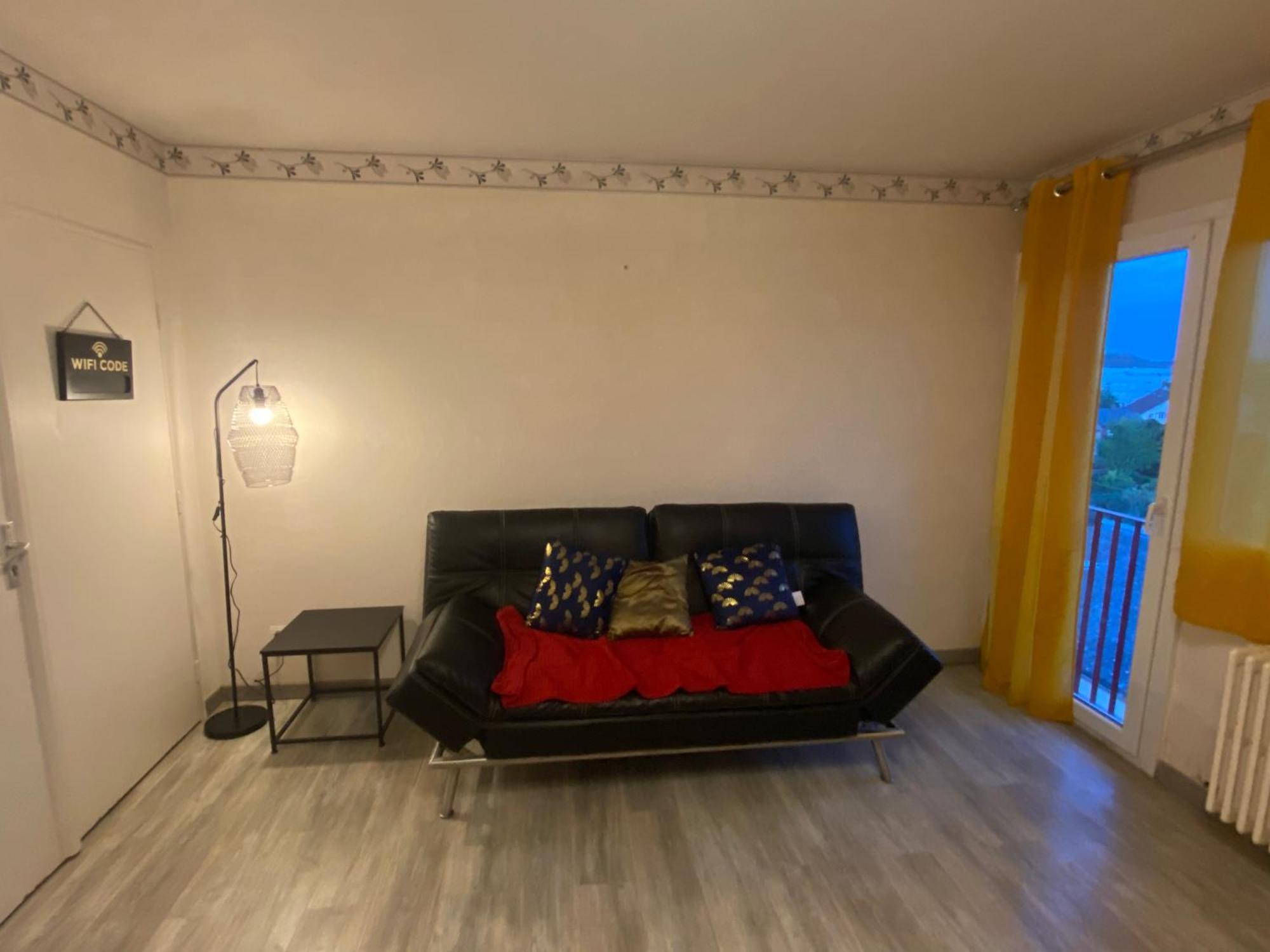 Appartements Le Verlaine Rombas Exteriör bild